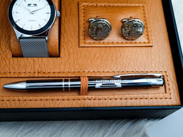 Set bărbătesc Cadou Matteo Ferari, Ceas, Butoni si pix metalic MF011B110G