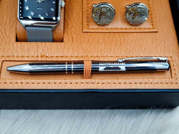Set bărbătesc Cadou Matteo Ferari, Ceas, Butoni si pix metalic MF012B110G