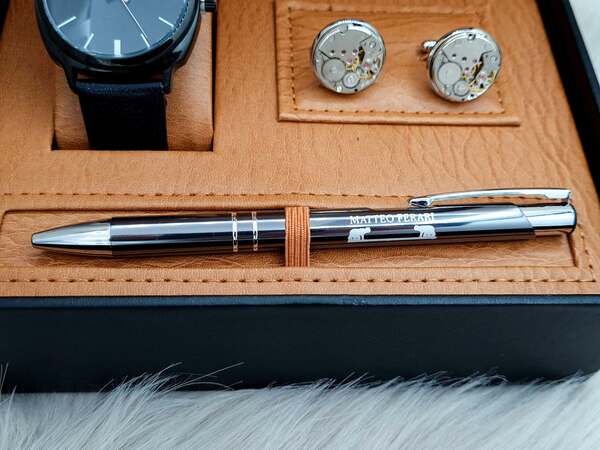 Set bărbătesc Cadou Matteo Ferari, Ceas, Butoni si pix metalic MF020B110G