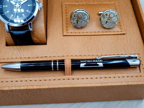 Set bărbătesc Cadou Matteo Ferari, Ceas, Butoni si pix metalic MF040B110G